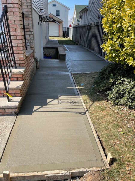 Sidewalk Installation in Saddle Brook, NJ (1)